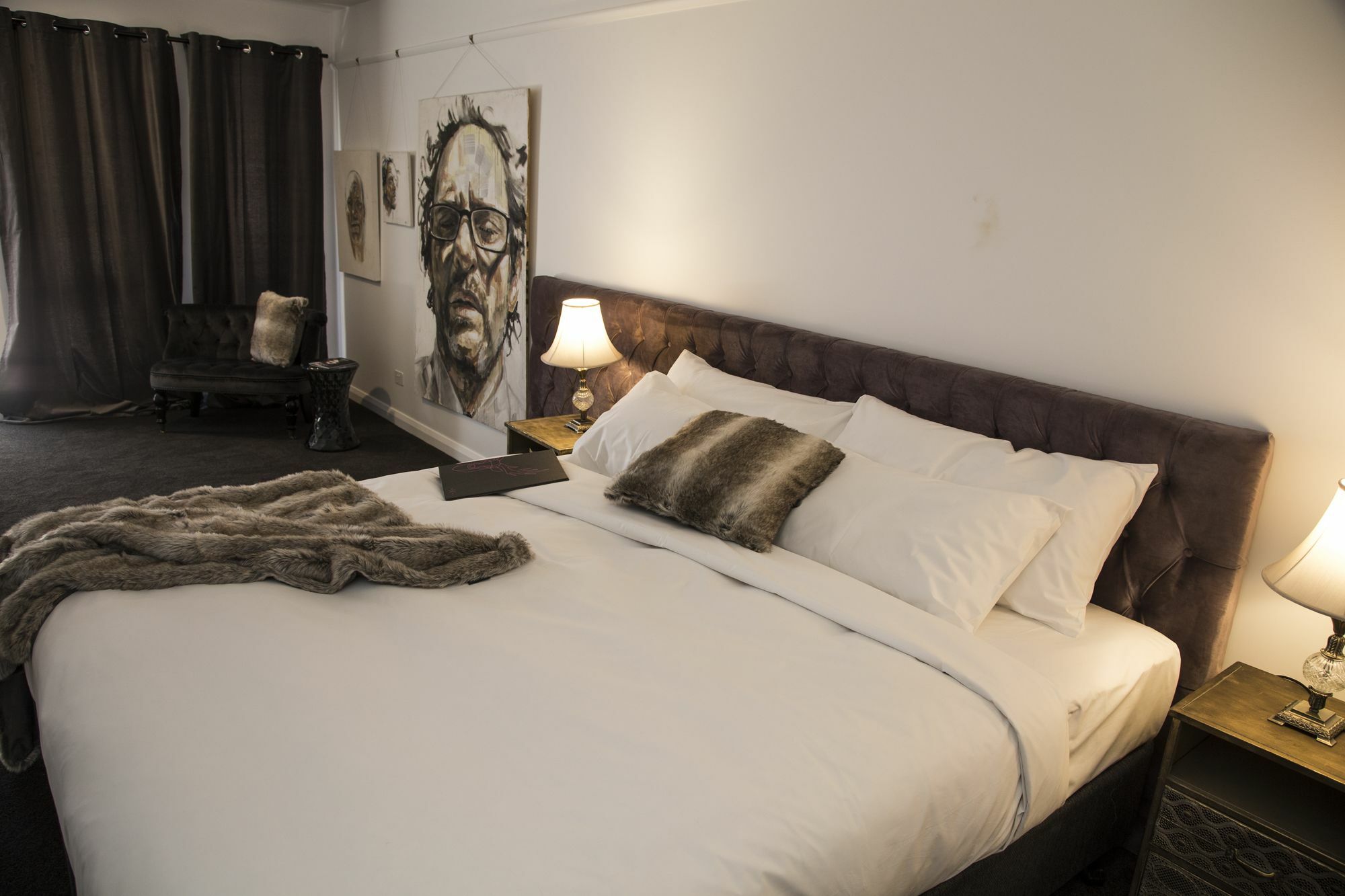 Daylesford Art Motel Buitenkant foto A bedroom at the hotel