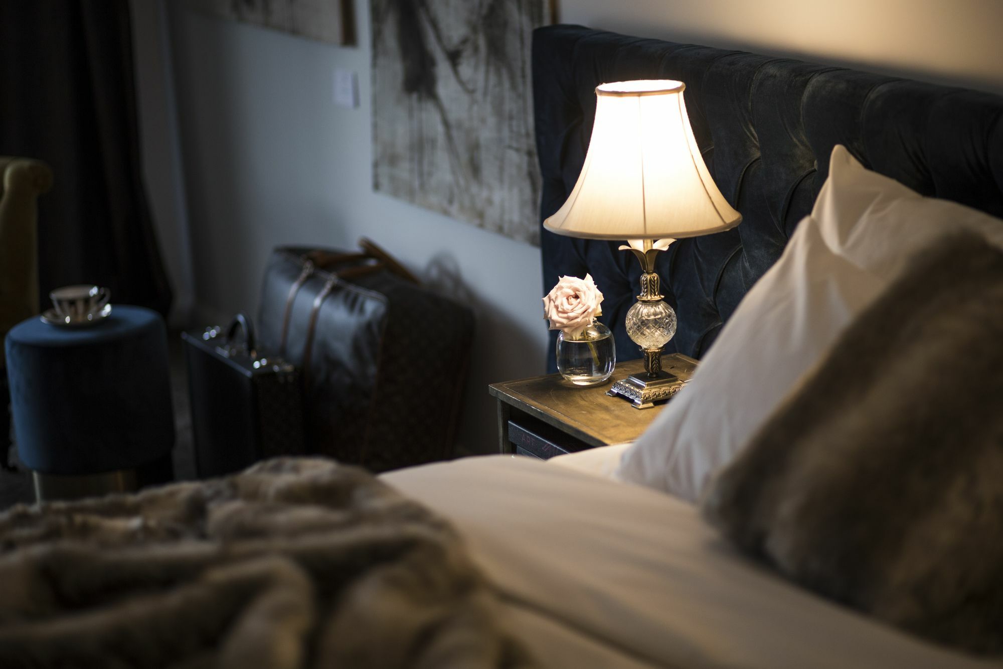 Daylesford Art Motel Buitenkant foto A bedroom